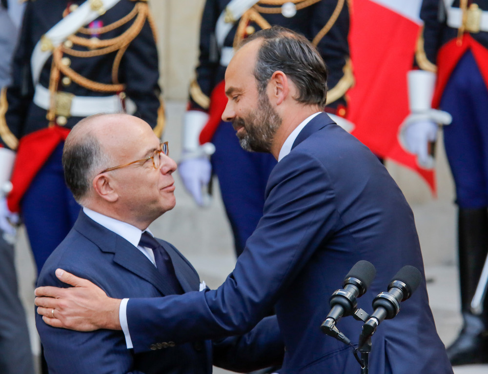 France. Paris le 2017/05/15 Passation de pouvoirs a Hotel de Matignon Edouard Philippe Premier Ministre. Bernard Cazeneuve et Edouard Philippe Premier Ministre